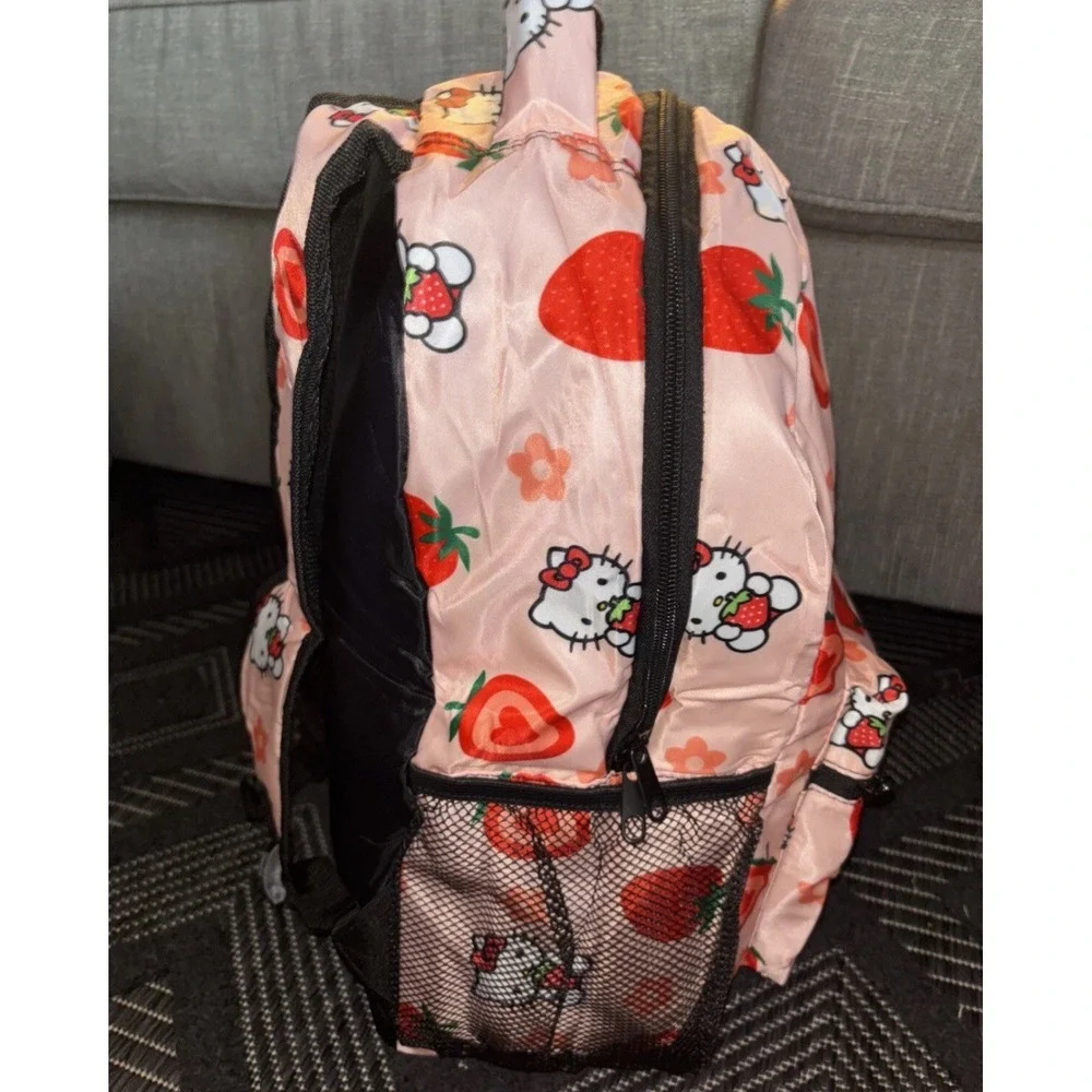 Hello Kitty hello kitty